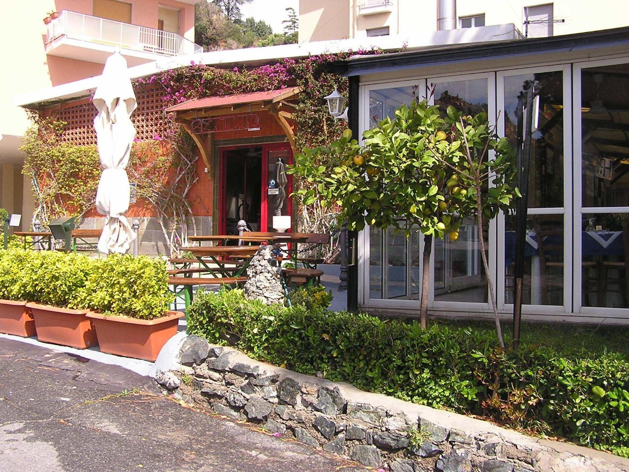 Hotel Puntabella Varazze Dış mekan fotoğraf