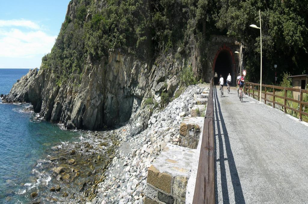 Hotel Puntabella Varazze Dış mekan fotoğraf